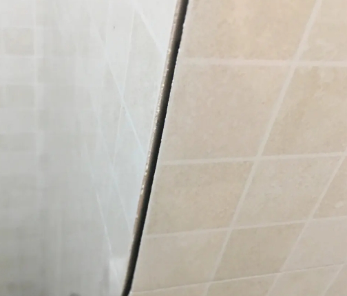 永德瓷砖空鼓维修公司分享阳台瓷砖脱落的修复过程可以分为以下几个步骤